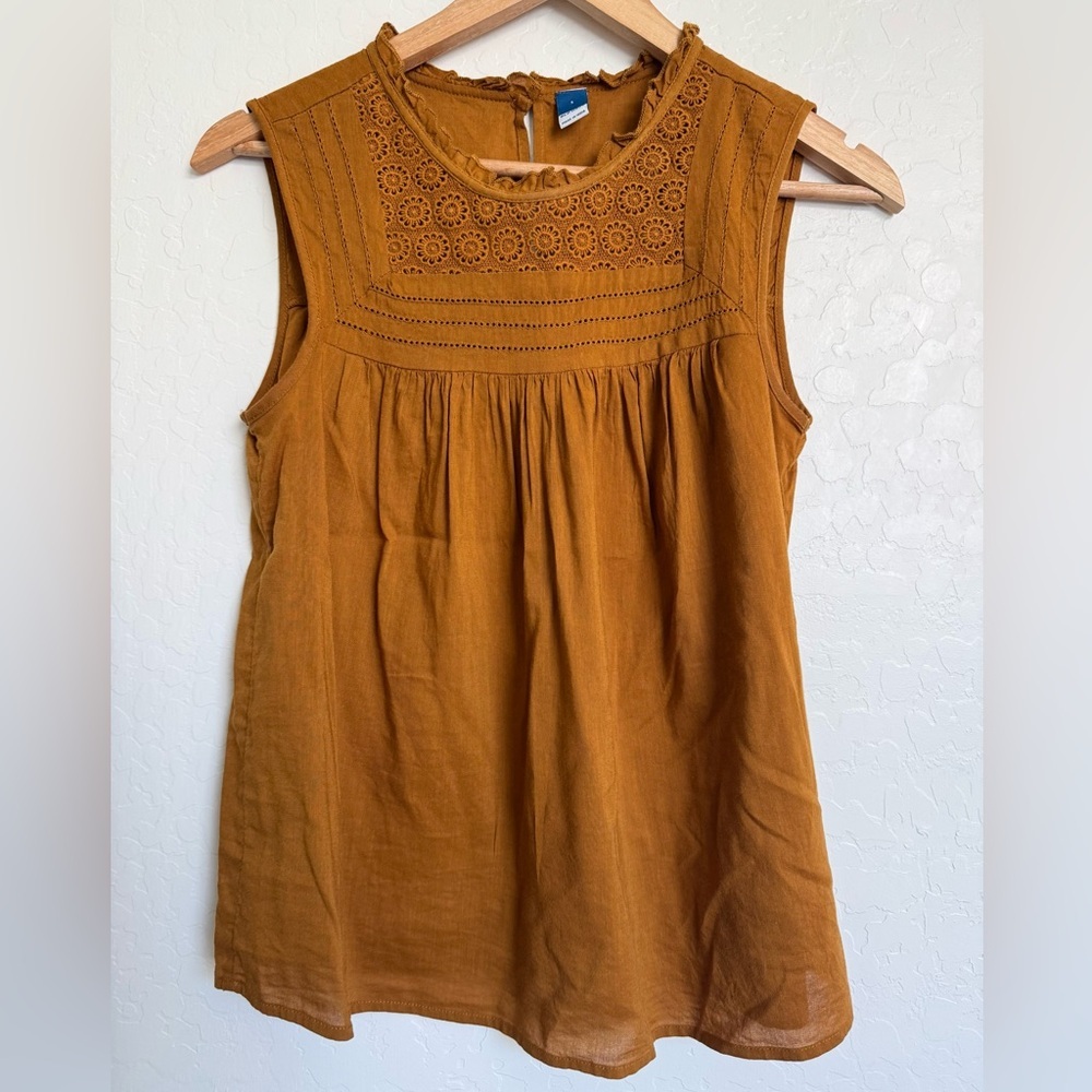 Old Navy Embroidered Sleeveless Top in Mustard Size Small